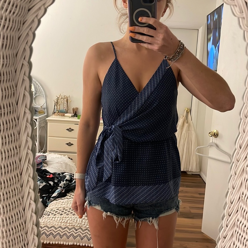 Banana Republic side tie tank top